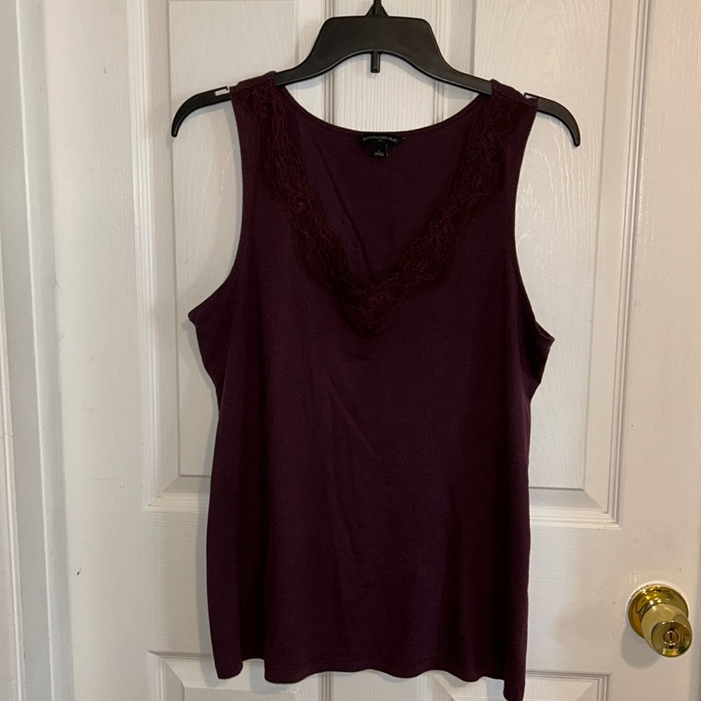 Banana Republic Lace lined V-neck Tank